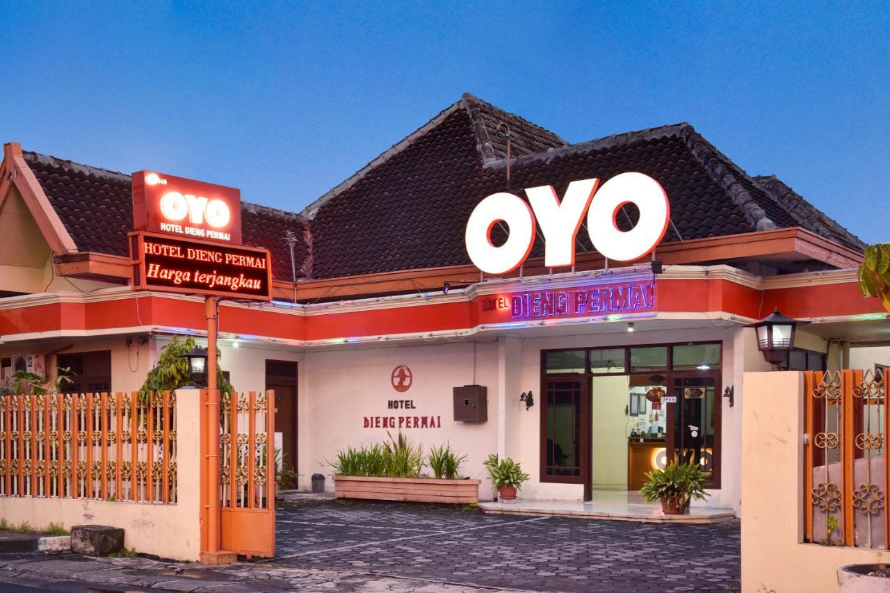 Oyo 348 Hotel Dieng Permai Джокьякарта Экстерьер фото