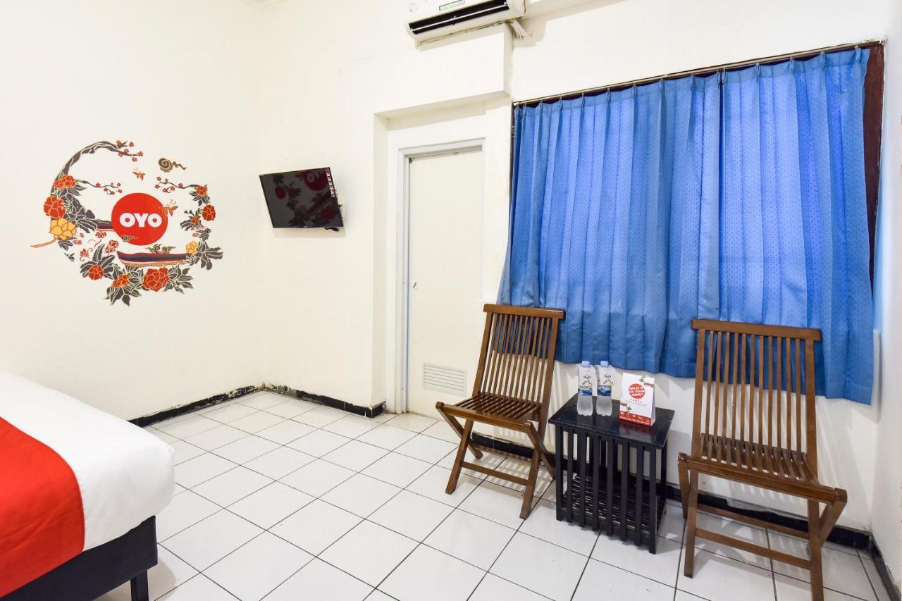 Oyo 348 Hotel Dieng Permai Джокьякарта Экстерьер фото