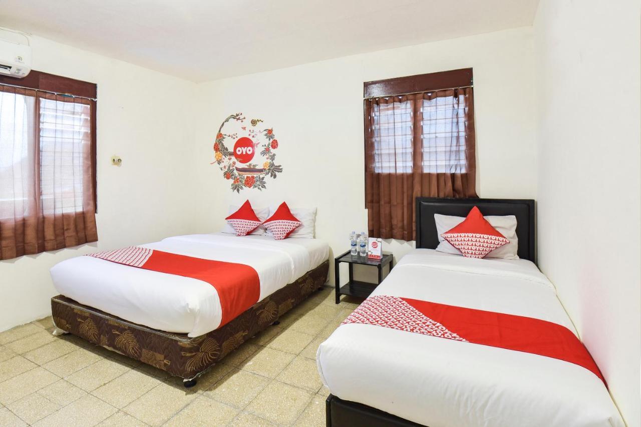 Oyo 348 Hotel Dieng Permai Джокьякарта Экстерьер фото