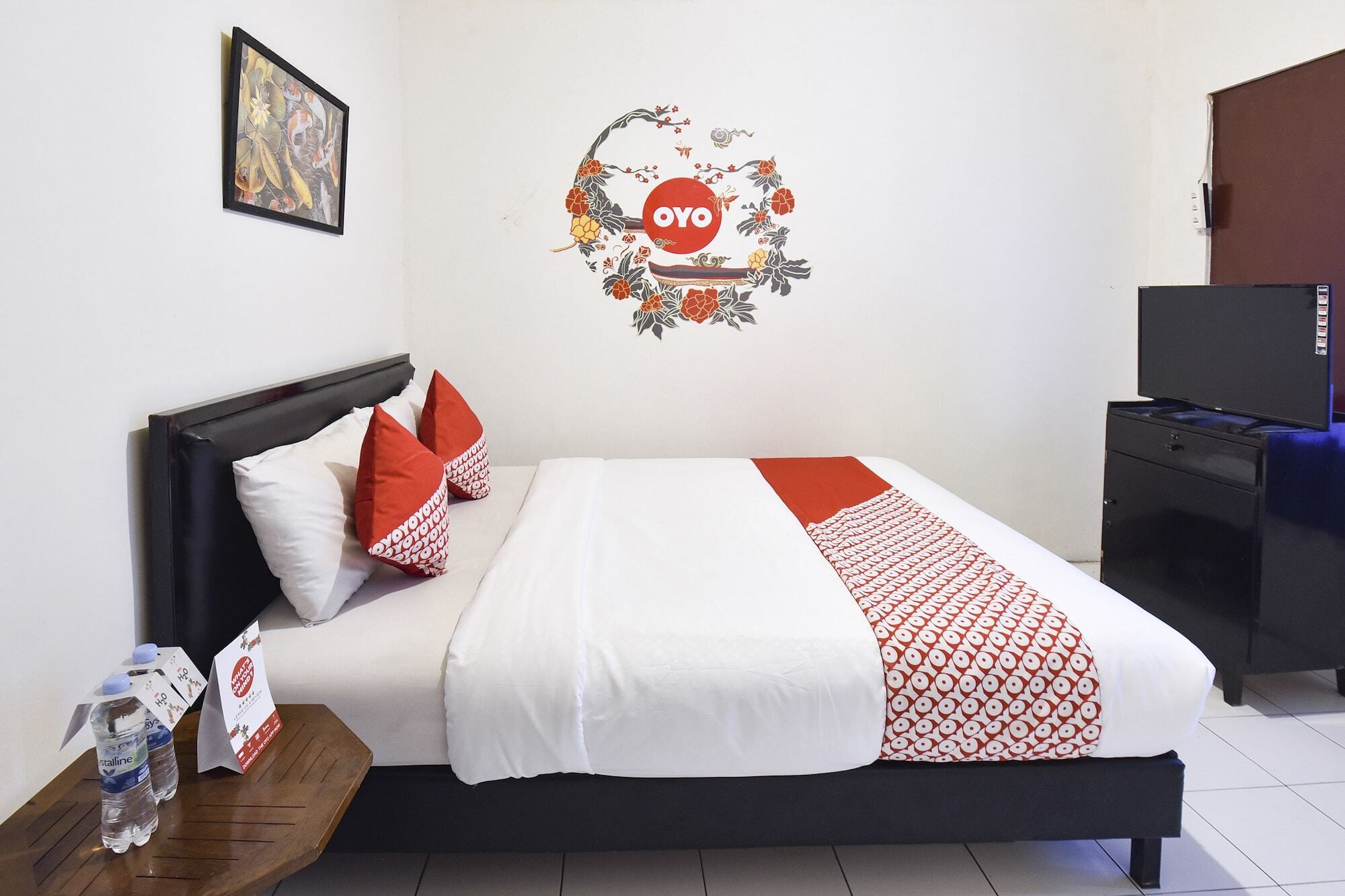 Oyo 348 Hotel Dieng Permai Джокьякарта Экстерьер фото